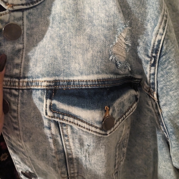 Distressed Acid Wash Jean Jacket SZ 24 - Picture 7 of 14